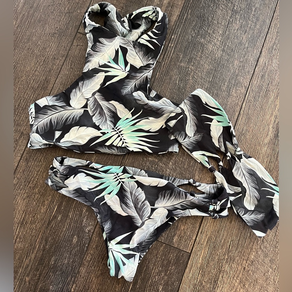 Mikoh black Hawaiian print bikini set xs